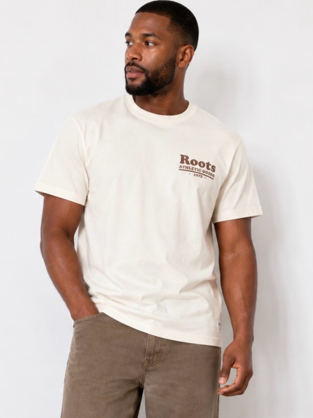 NWT Roots Men's Cream Graphic Crew Neck T-Shirt